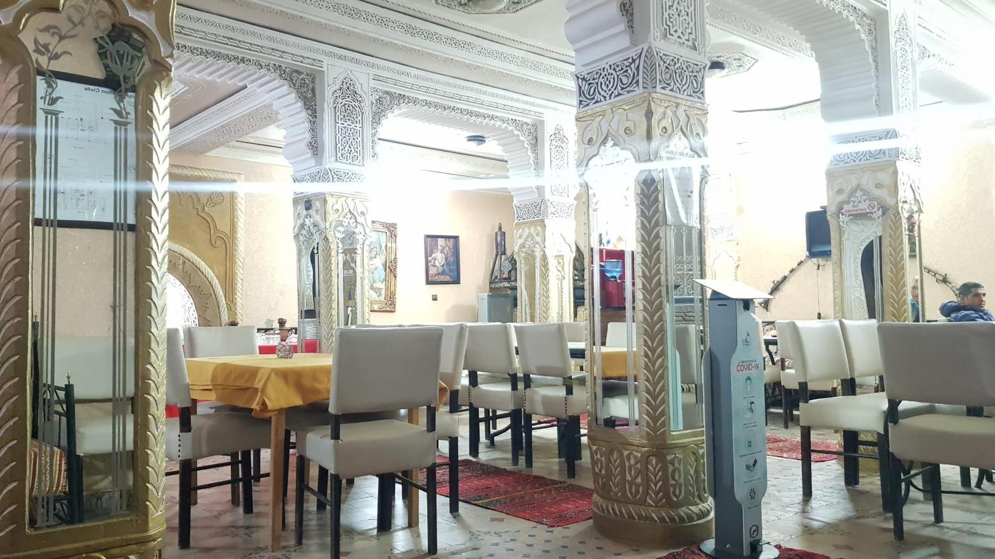 Hotel Restaurant Les Etoiles Du Toubkal Имлил Стая снимка